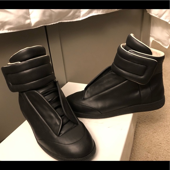 Maison Martin Margiela Other - Maison Margiela future hi top sneakers sz 44